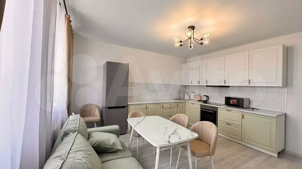 1-к. квартира, 43 м, 8/9 эт. - Фото 1