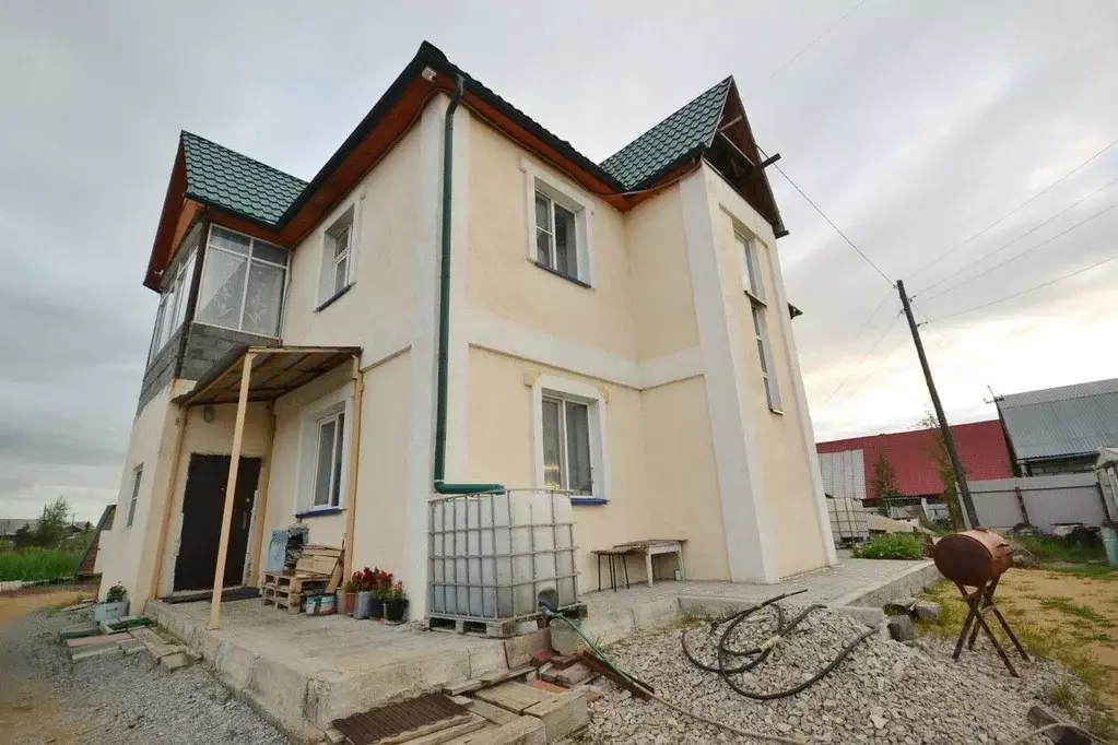 Дом в Саха (Якутия), Якутск Загородный кв-л, ул. Челюскина, 55 (216 м) - Фото 1