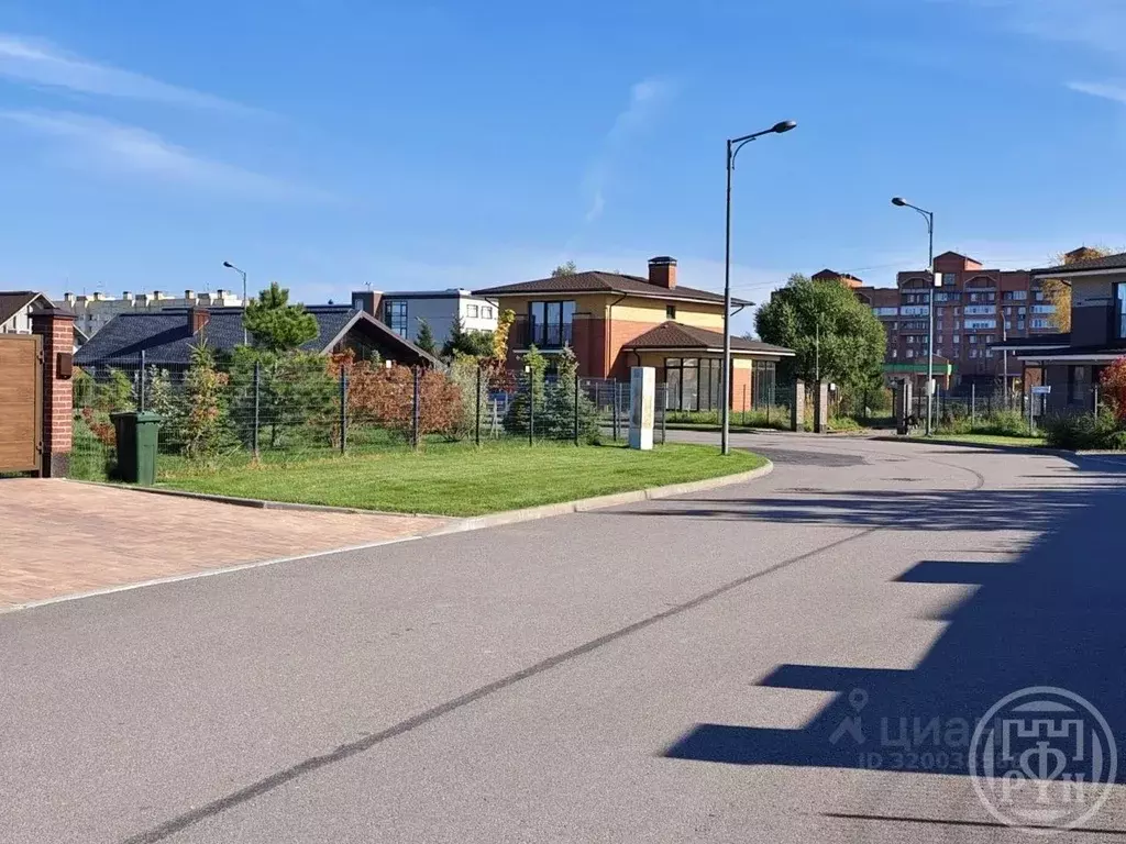 Дом в Санкт-Петербург, Санкт-Петербург, Петергоф дор. Бобыльская, 54 ... - Фото 2