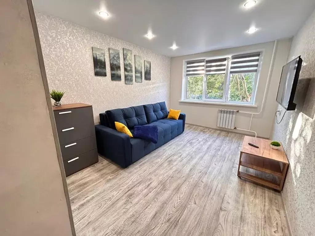 2-к кв. Мурманская область, Кировск Комсомольская ул., 10 (44.0 м) - Фото 2