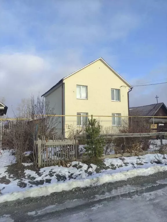 Дом в Свердловская область, Ревда ул. Деревообделочников, 23 (120 м) - Фото 0