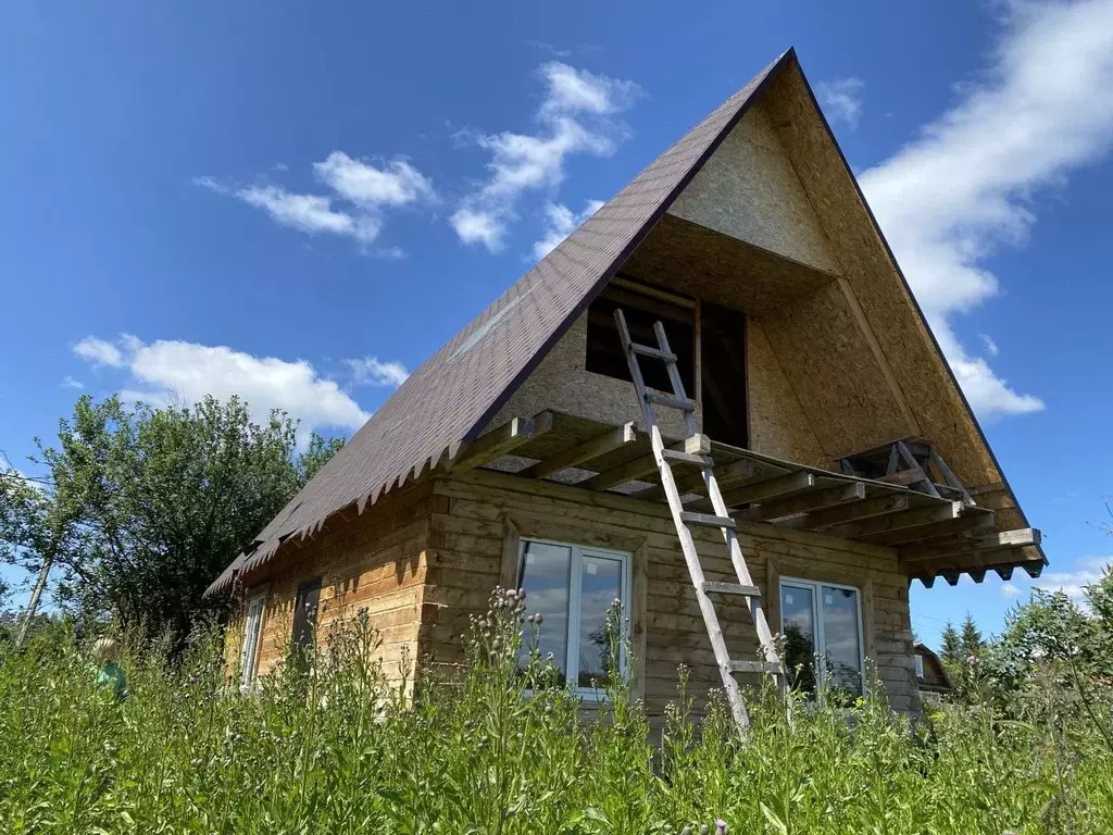 Дом в Свердловская область, Новоуральский городской округ, д. Елани ... - Фото 0