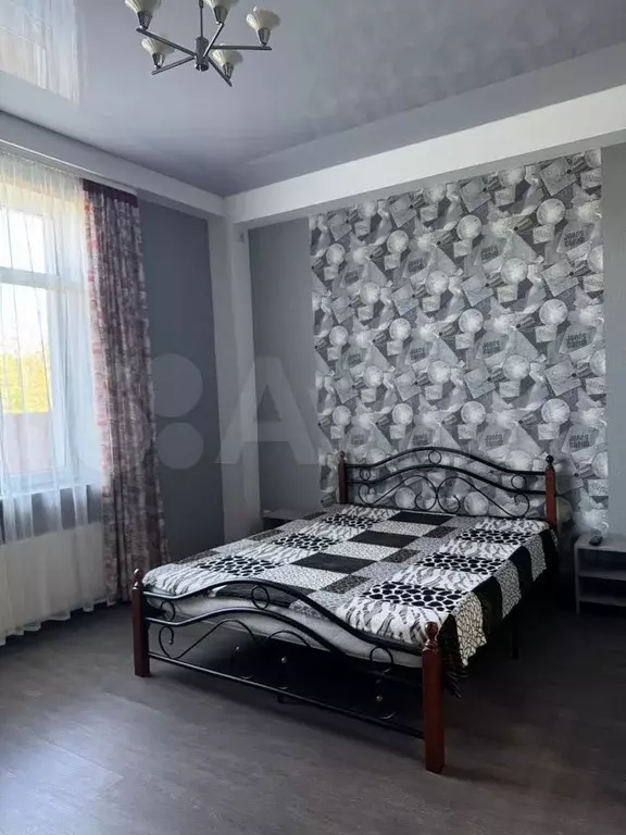1-к. квартира, 35 м, 1/3 эт. - Фото 0