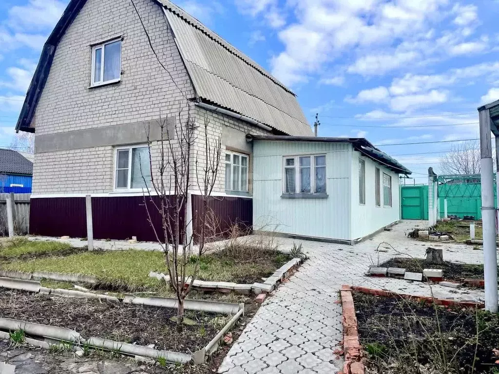 Дом в Саратовская область, Балашов Еланская ул., 12 (90 м) - Фото 0