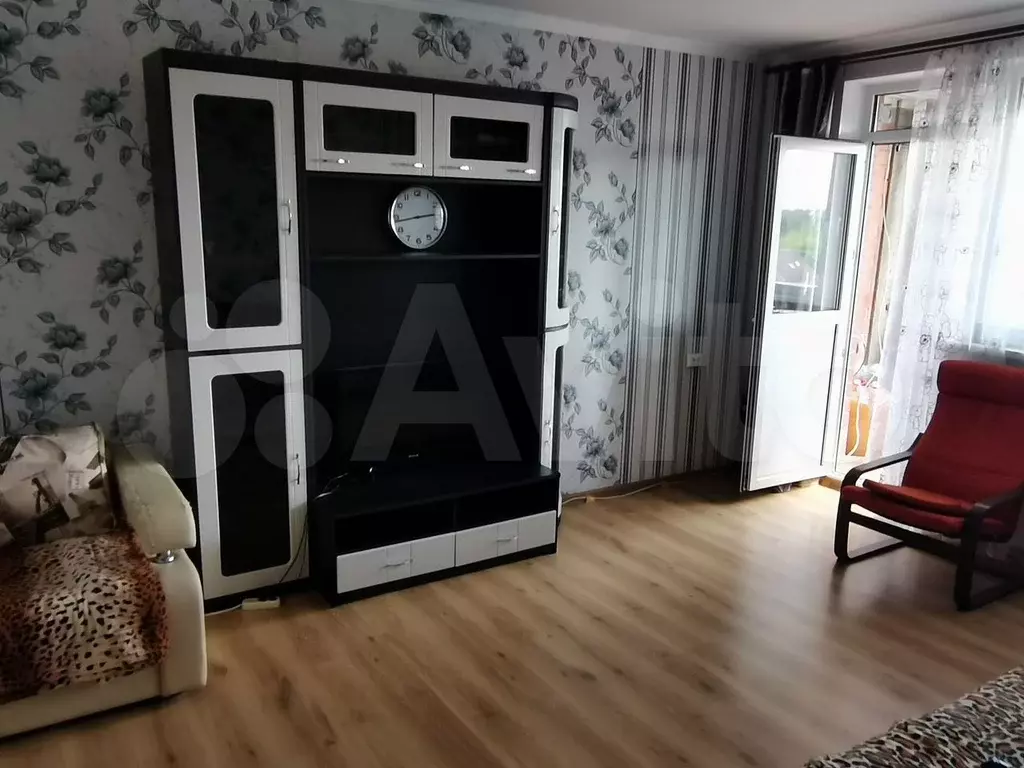 1-к. квартира, 45 м, 4/5 эт. - Фото 1