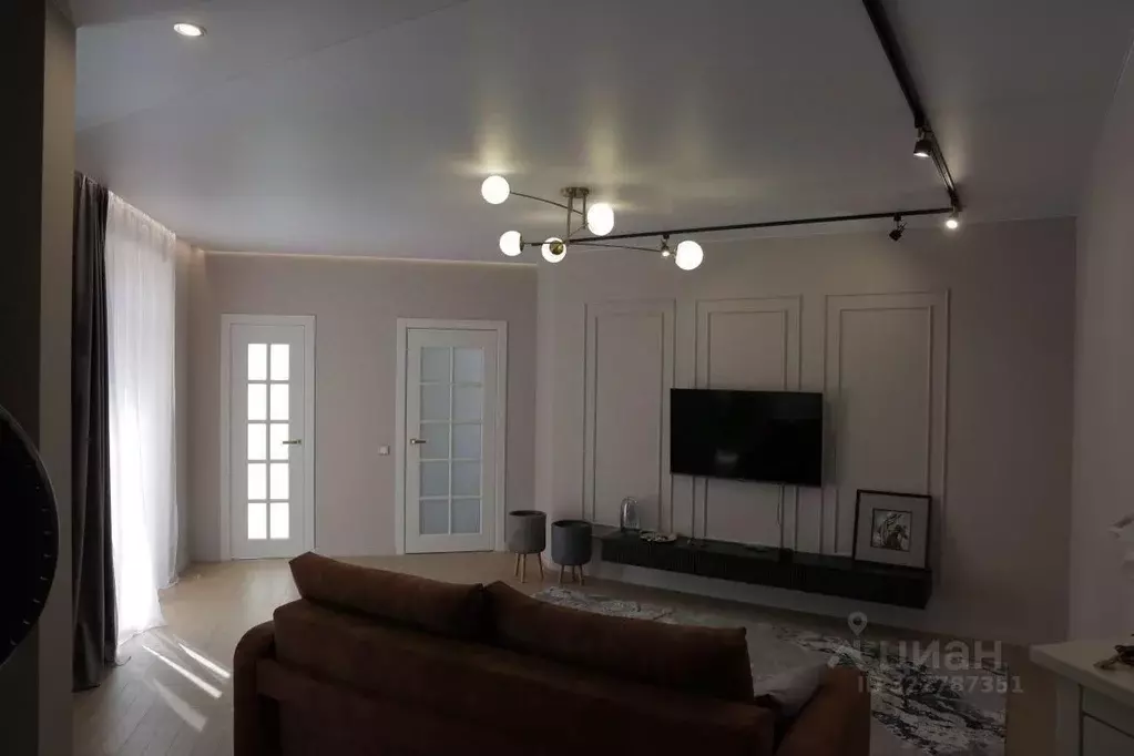 2-к кв. Смоленская область, Смоленск Красноборская ул., 8к4 (65.4 м) - Фото 2