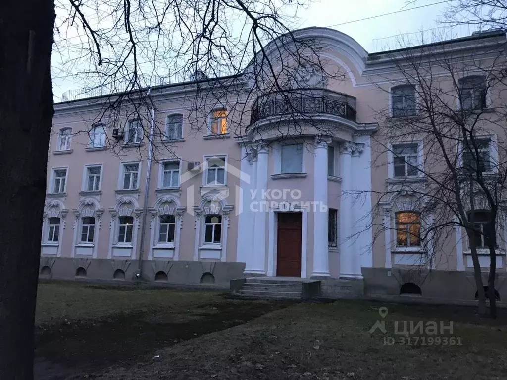 3-к кв. Санкт-Петербург, Санкт-Петербург, Петергоф Санкт-Петербургский ... - Фото 0