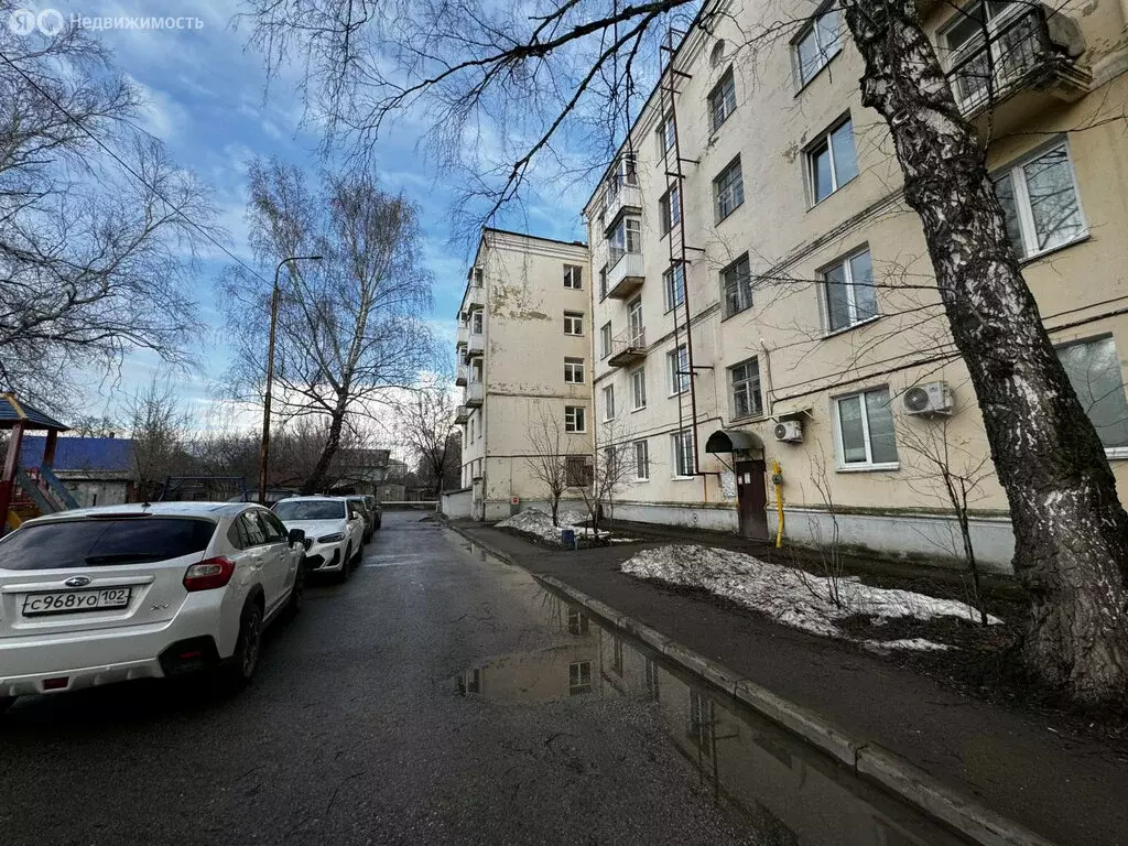 3-комнатная квартира: Уфа, улица Карла Маркса, 71 (67.6 м) - Фото 2