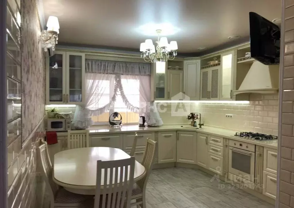 Дом в Краснодарский край, Усть-Лабинск ул. Карла Маркса (160 м) - Фото 1