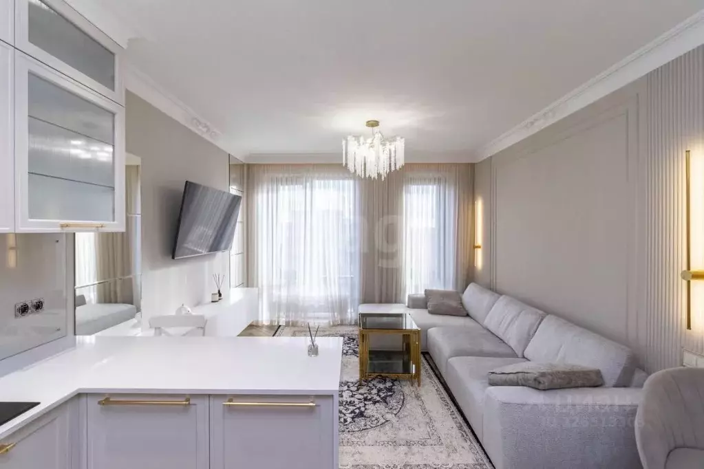 2-к кв. Тюменская область, Тюмень ул. Николая Машарова, 2 (77.3 м) - Фото 1