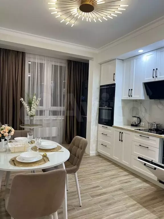 1-к. квартира, 42 м, 11/13 эт. - Фото 1