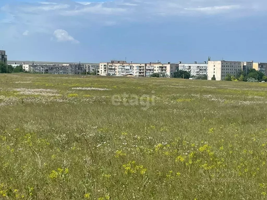 Участок в Крым, Евпатория городской округ, Новоозерное пгт ул. ... - Фото 0