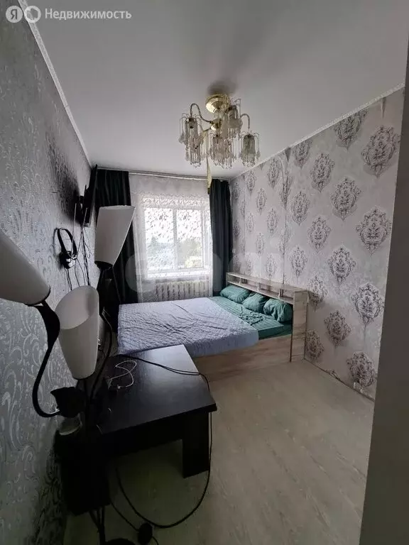 3-комнатная квартира: Нижний Тагил, улица Быкова, 20 (53.6 м) - Фото 1
