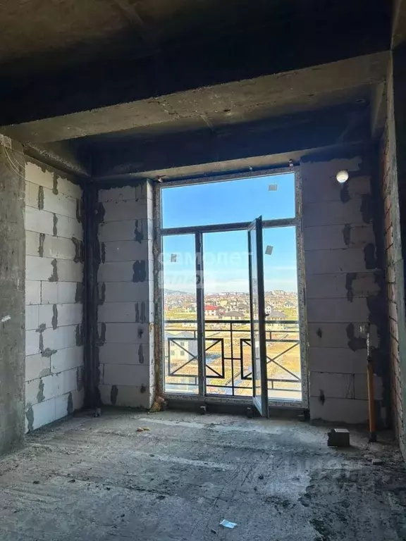 2-к кв. Дагестан, Каспийск ул. Крымская, 57 (77.8 м) - Фото 1