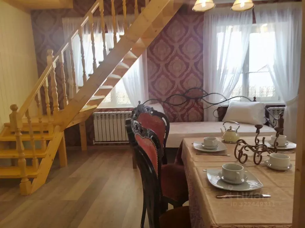 Дом в Новгородская область, Новгородский район, Савинское с/пос, д. ... - Фото 1