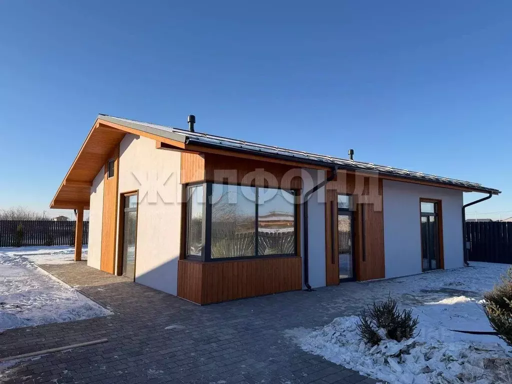 Коттедж в Хакасия, Усть-Абаканский район, с. Калинино ул. Белых ... - Фото 1