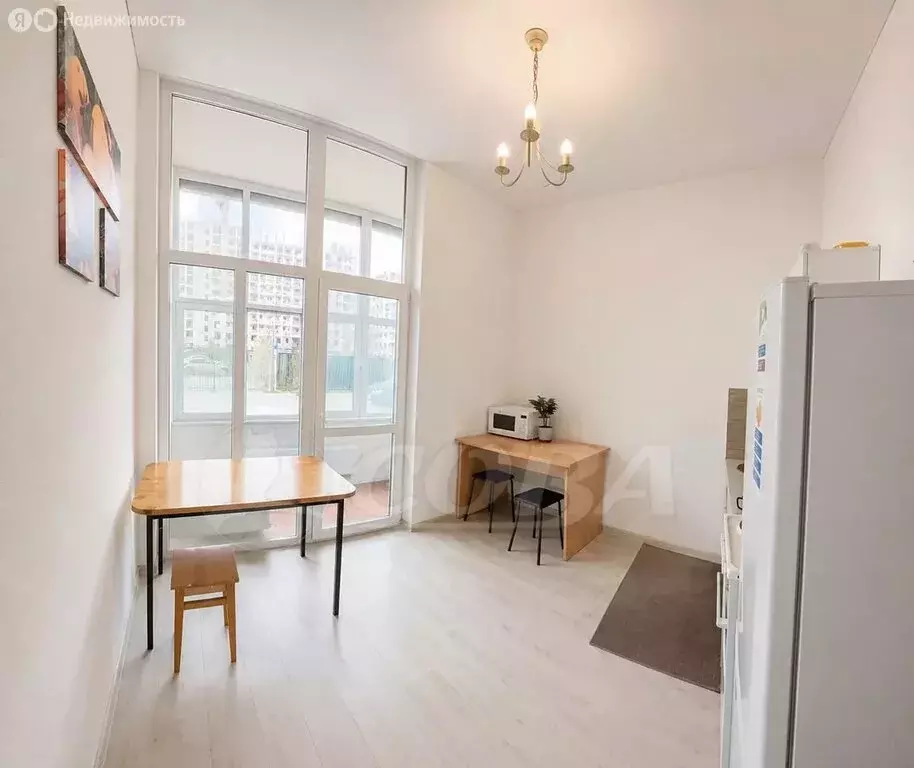 1-комнатная квартира: Тюмень, улица Виктора Тимофеева, 9 (40 м) - Фото 1