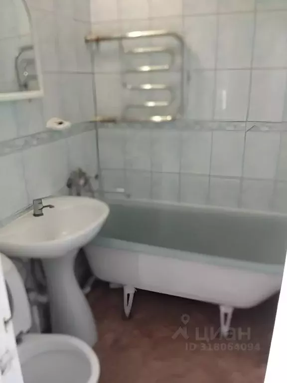 Дом в Ростовская область, Ростов-на-Дону Подъездная ул., 17 (45 м) - Фото 0