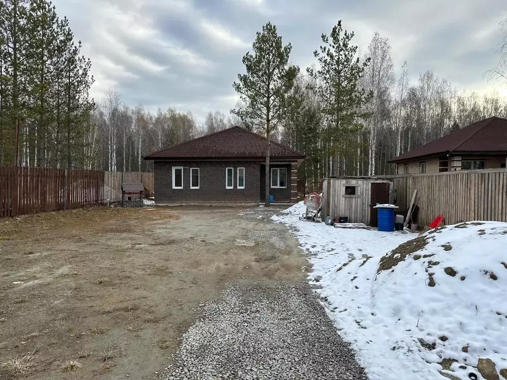 Дом в Свердловская область, Березовский городской округ, пос. Монетный ... - Фото 0