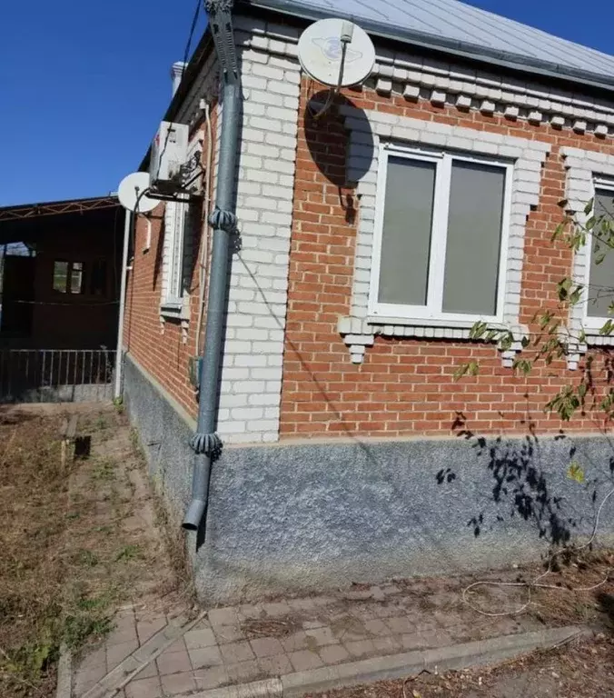Дом в Краснодарский край, Лабинск ул. Ватутина, 1 (97 м) - Фото 2