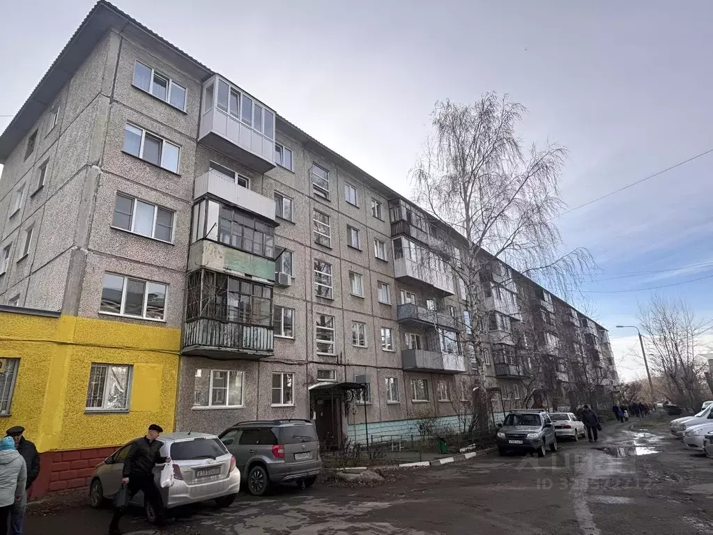 2-к кв. Омская область, Омск просп. Мира, 157 (43.2 м) - Фото 1