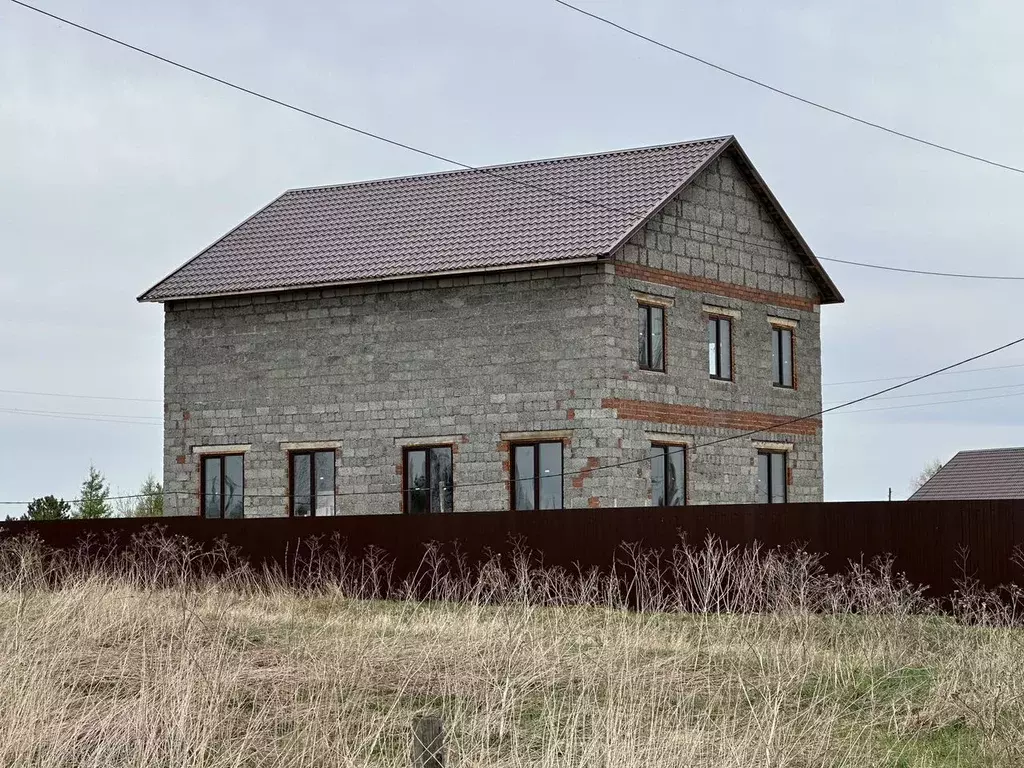 Дом в Свердловская область, Ирбитский район, д. Кекур Камышовая ул. ... - Фото 0