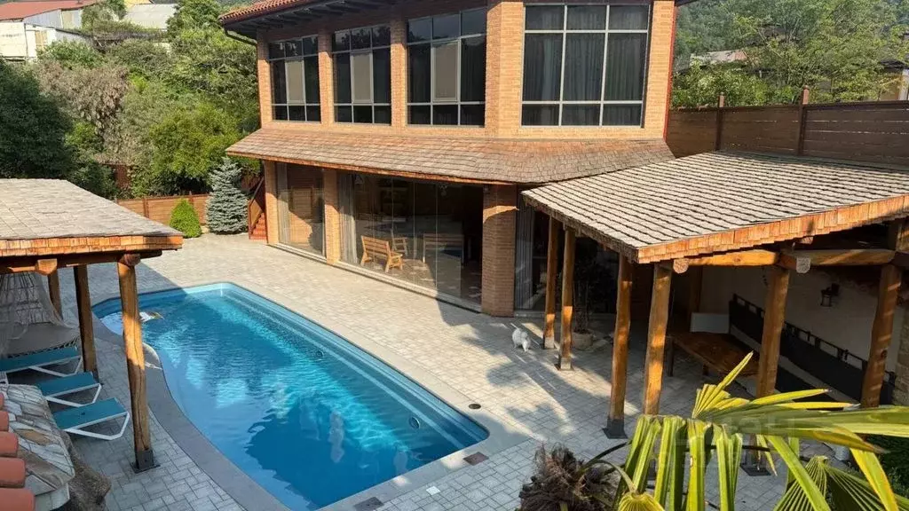 Дом в Краснодарский край, Сочи городской округ, с. Молдовка ул. ... - Фото 1