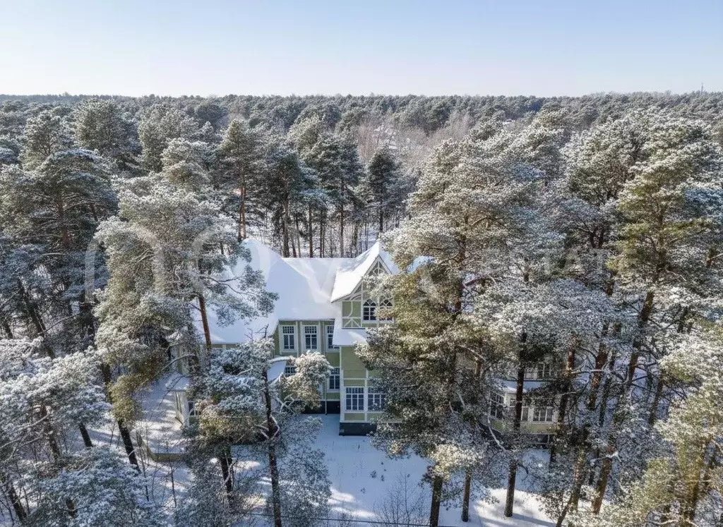 Дом в Санкт-Петербург, Санкт-Петербург, Сестрорецк наб. Реки Сестры, ... - Фото 2