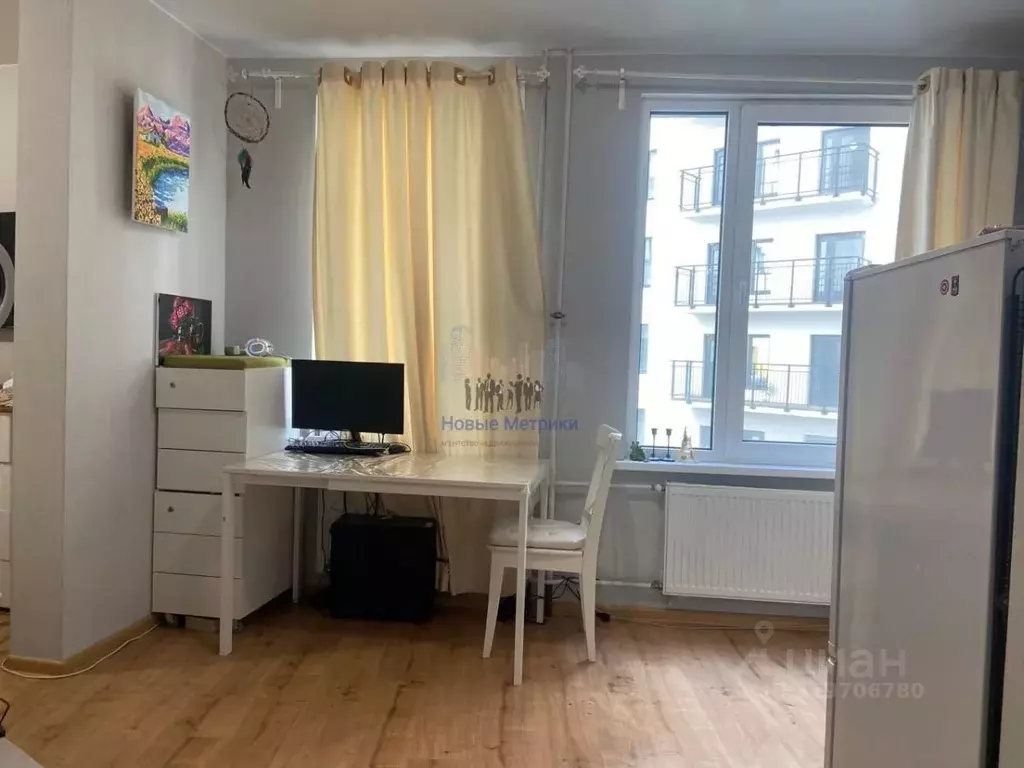 Студия Санкт-Петербург бул. Александра Грина, 1 (31.0 м) - Фото 0