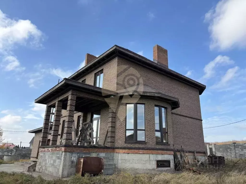 Дом в Белгородская область, Старый Оскол ул. Преображенская (345 м) - Фото 1