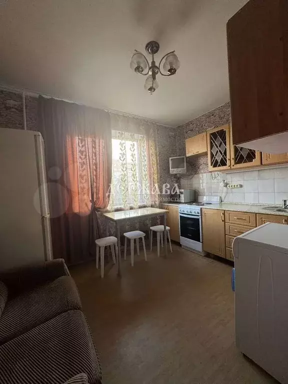 1-к. квартира, 38 м, 4/9 эт. - Фото 1