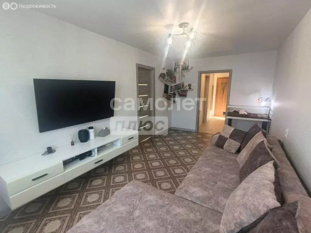 3-комнатная квартира: село Краснореченское, Почтовая улица, 1 (52.1 м) - Фото 1