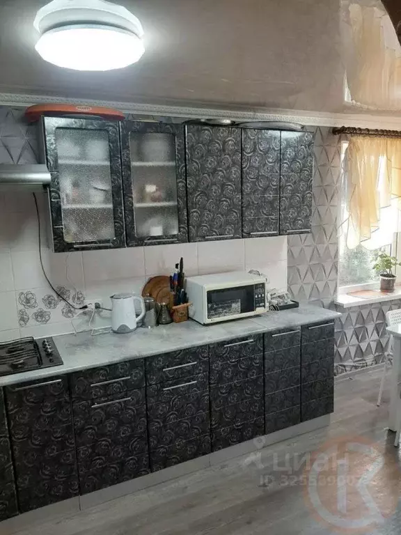 Дом в Крым, Сакский район, Крайненское с/пос, с. Вершинное ул. Дружбы, ... - Фото 1