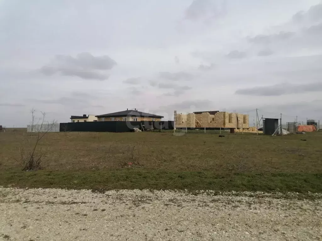 Участок в Крым, Симферопольский район, с. Мирное ул. Бекира Османова ... - Фото 1