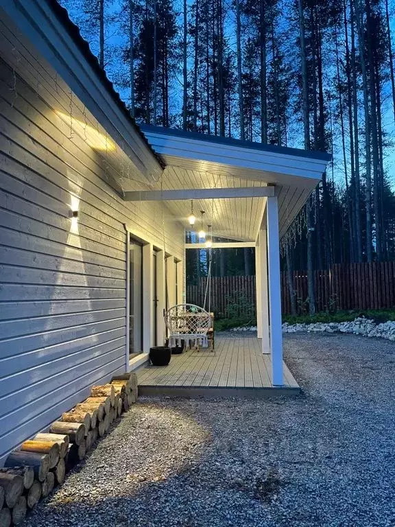 Дом в Карелия, Медвежьегорск ул. Мира, 21А (95 м) - Фото 1