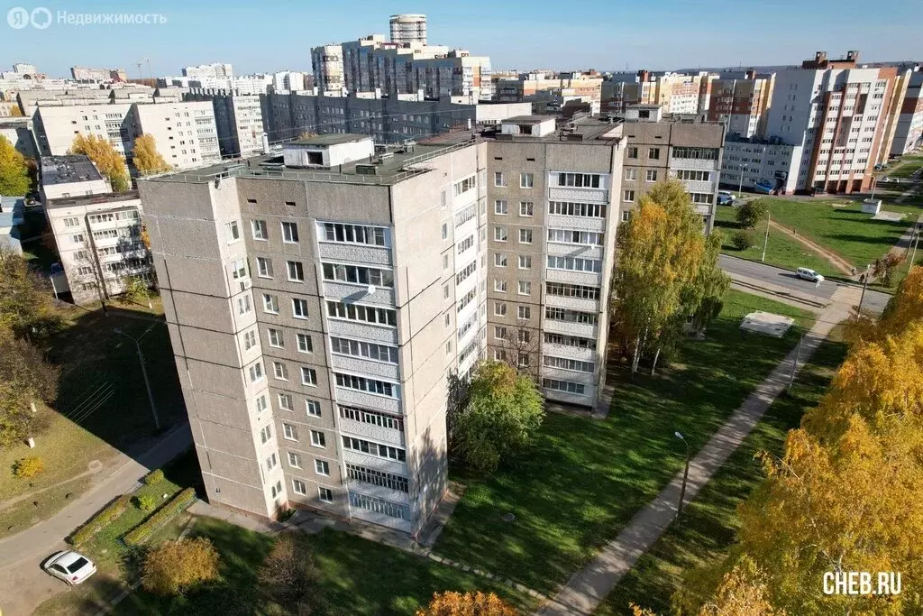 4-комнатная квартира: Новочебоксарск, улица 10-й Пятилетки, 48 (72 м) - Фото 1