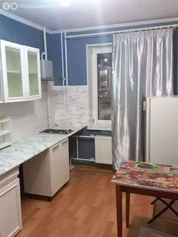 1-комнатная квартира: Пермь, улица Строителей, 10 (35 м) - Фото 1