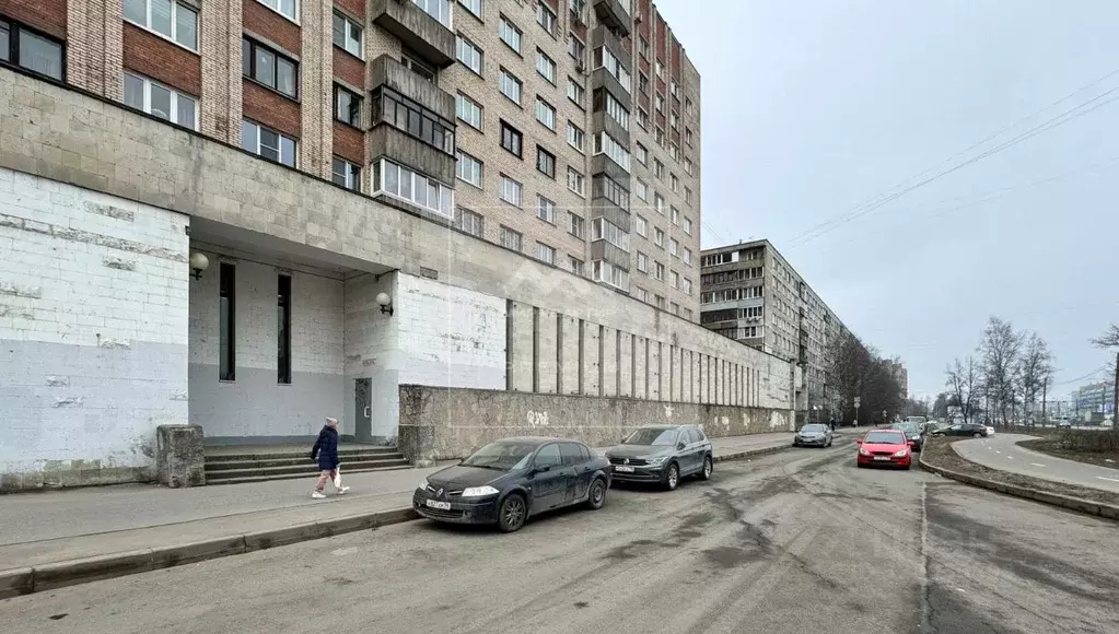 Помещение свободного назначения в Санкт-Петербург просп. Большевиков, ... - Фото 1