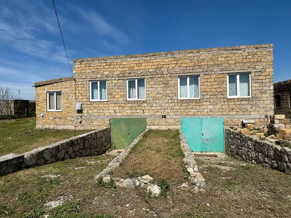Дом в Крым, Черноморский район, Окуневское с/пос, с. Марьино  (164 м) - Фото 0