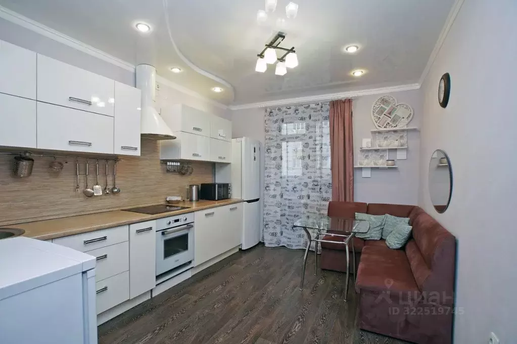 2-к кв. Омская область, Омск Звездная ул., 10 (81.8 м) - Фото 2