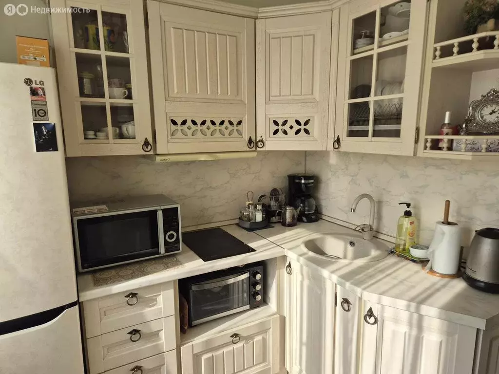 2-комнатная квартира: Владивосток, Светланская улица, 125 (57.7 м) - Фото 1