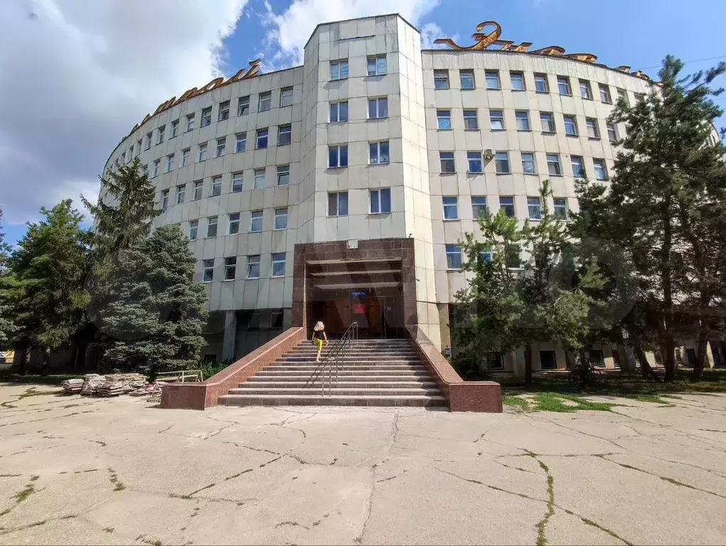 Отличный офис 100 кв. м., на последнем этаже - Фото 1