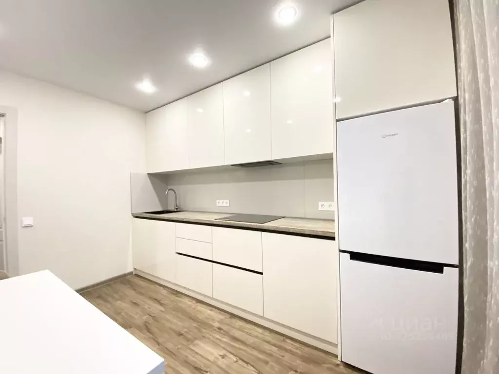 1-к кв. Саратовская область, Энгельс Энгельс-9 мкр, 2 (40.0 м) - Фото 2