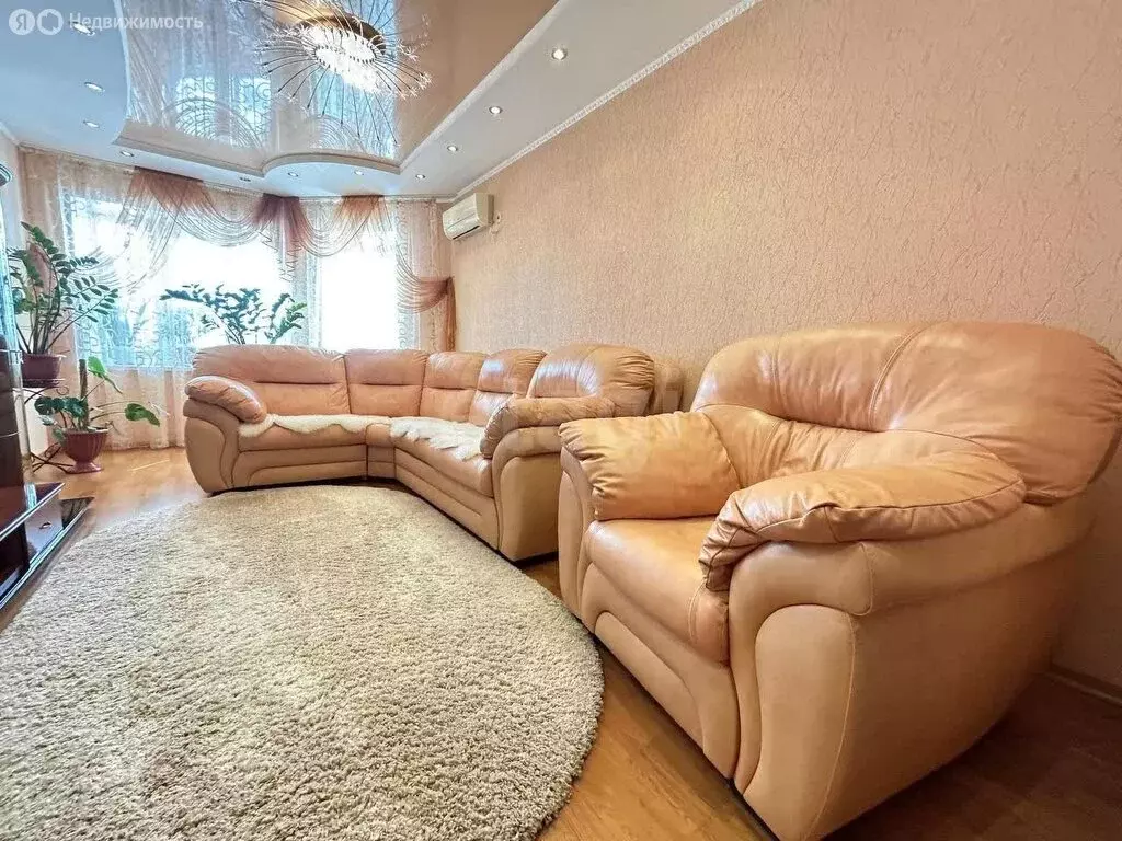 2-комнатная квартира: Стерлитамак, улица 7 Ноября, 103 (73 м) - Фото 0