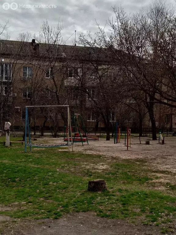 3-комнатная квартира: Волжский, Рабоче-Крестьянская улица, 20 (75.8 м) - Фото 1