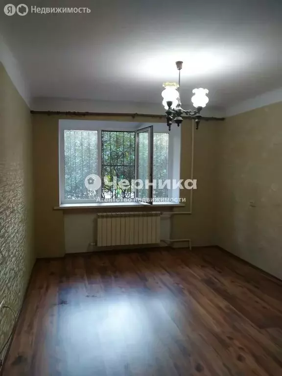 3-комнатная квартира: Новочеркасск, Гвардейская улица, 13 (51 м) - Фото 0