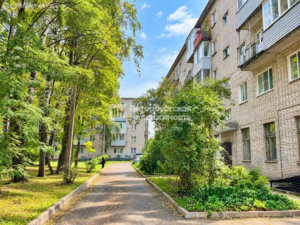3-комнатная квартира: Тихвин, 4-й микрорайон, 10 (59.3 м) - Фото 1