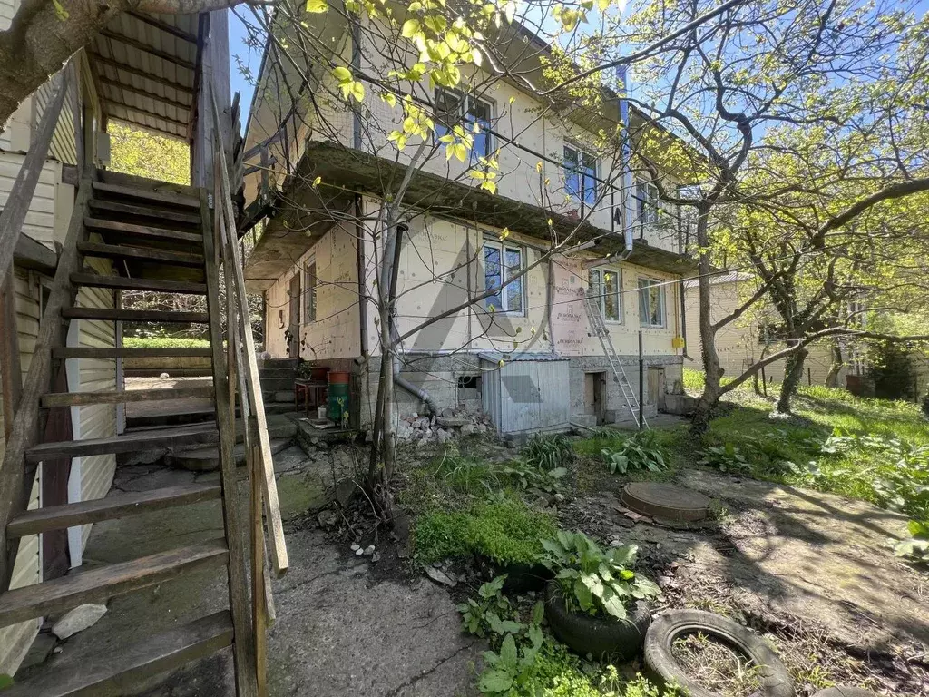 Дом в Краснодарский край, Туапсе Туапсинская ул., 20 (146 м) - Фото 0