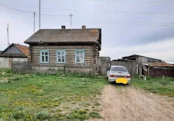 Дом в Челябинская область, Пластовский район, Кочкарское с/пос, с. ... - Фото 0