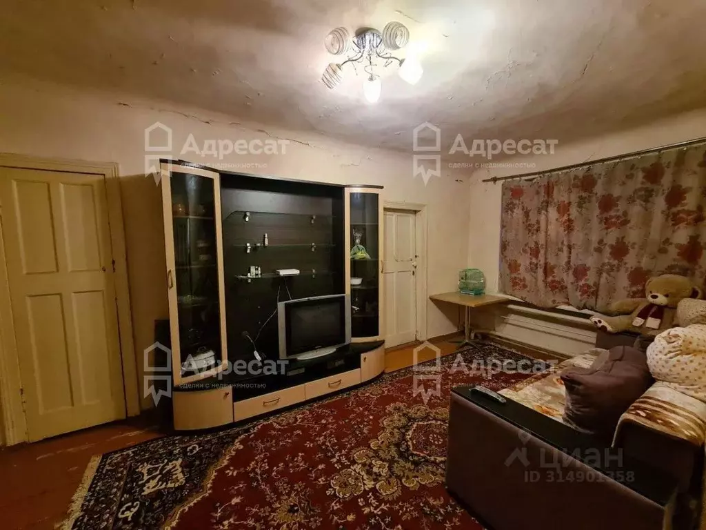 2-к кв. Волгоградская область, Волгоград ул. Быстрова, 72 (42.7 м) - Фото 0